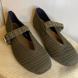 Mary Jane Rothy’s The Max Buckle shoes new size 7